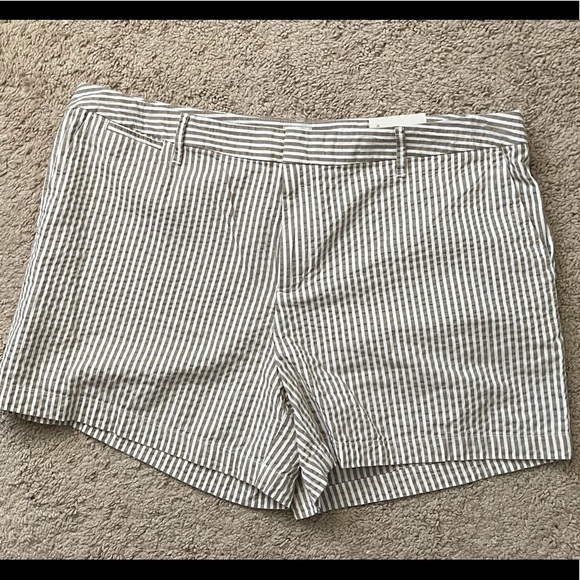 🎯SOLD‼️A New Day seersucker chino shorts-18 - Picture 2 of 10